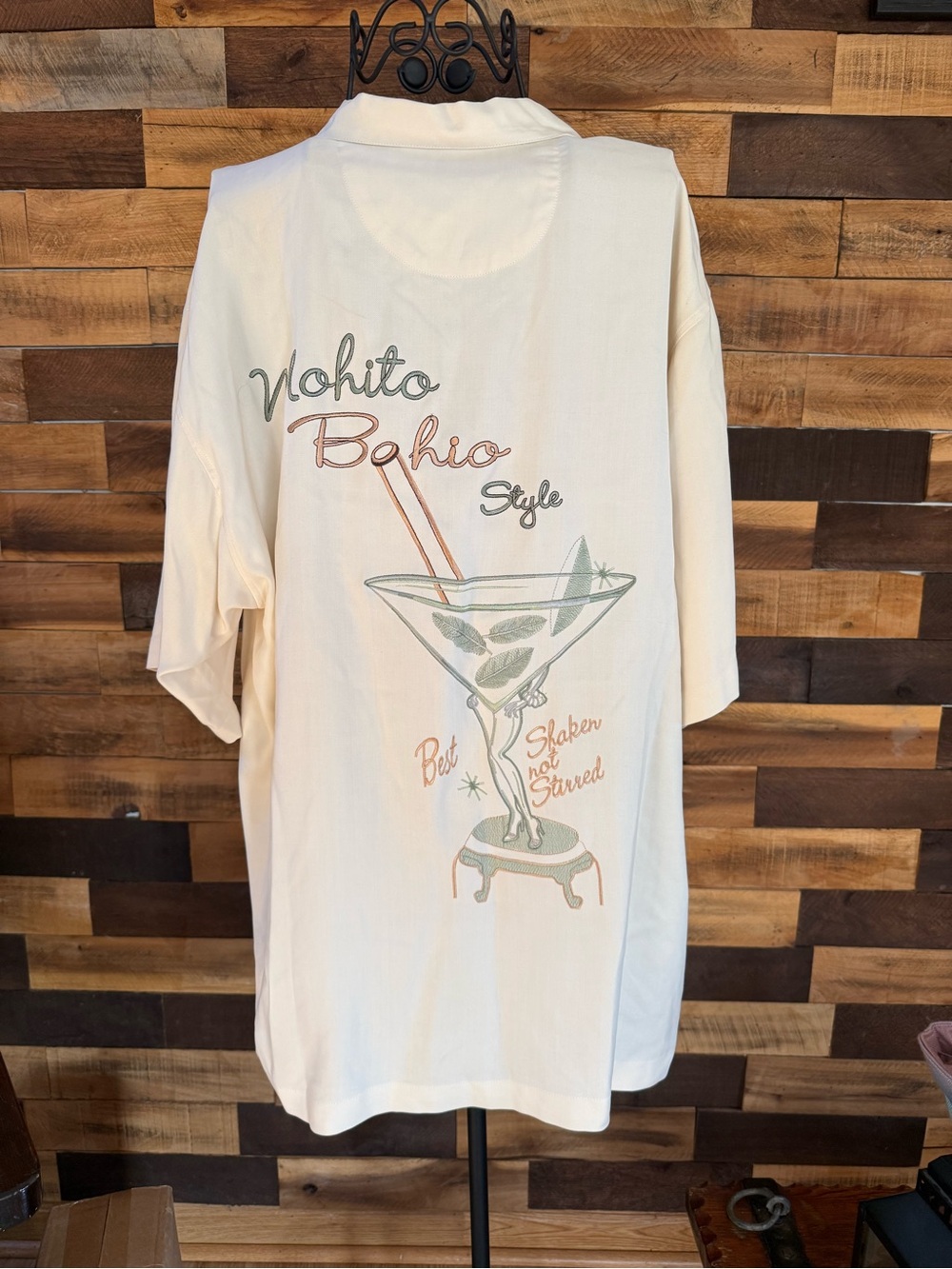 NWT Bohio by JMP 100% Silk Resort Shirt Embroidered Martini Glass Cream Large
